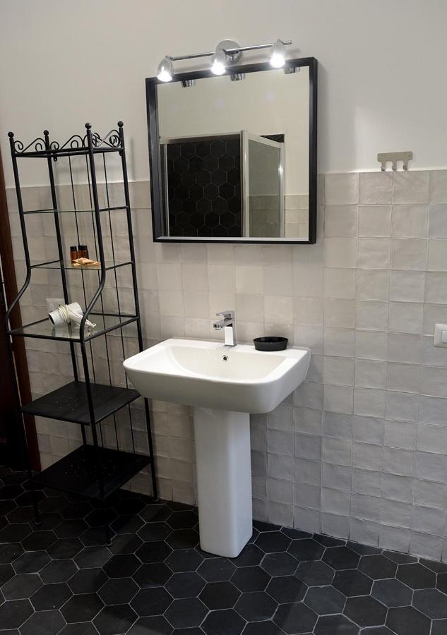 Colosseum Comfortable Apartment Roma Dış mekan fotoğraf